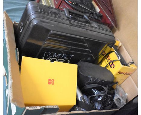 A Collection of Various Vintage Cameras, Camcorders, Binoculars Etc 