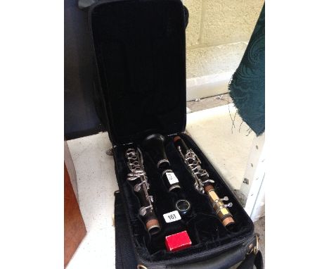 A Regent clarinet in carrying case.
(R20)