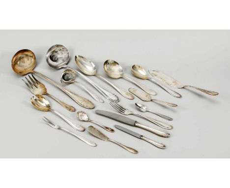 Restbesteck, Deutsch, 20. Jh., MZ: Koch &amp; Bergfeld, Bremen, Silber 800/000, passig geschweifter Stiel, Monogramm, 18 gr.,