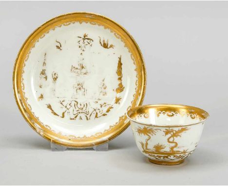 Koppchen mit UT, Meissen um 1723, Böttgerporzellan mit Augsburger Vergoldung, der Dekor Werkstatt Abraham und Bartholomäus Se