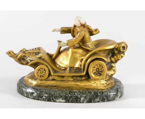 Unidentifizierter Bildhauer 1. H. 20. Jh., Frau in einem Phantasieautomobil sitzend, Bronze mit Kopf und Händen aus Bein, und