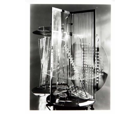 Laszlo Moholy-Nagy (1895-1946), Licht-Raum-Modulator (1930), Original-Photographie, Silbergelatine, Hamburg, Edition Griffelk