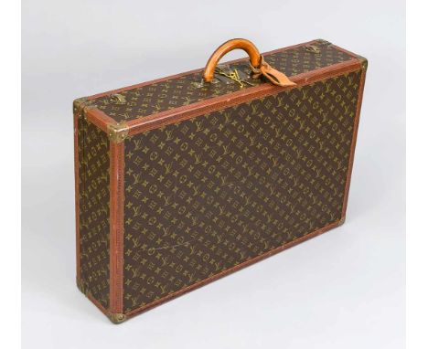 Louis Vuitton Vintage Koffer, 2. H. 20. Jh., klassische Kofferform mit Monogram Canvas Optik. Ecken mit Messingverstärkungen,