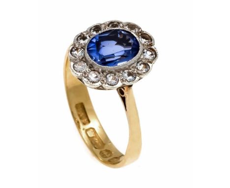 Saphir-Ring GG/WG 900/000 mit einem oval fac. Saphir 8 x 6 mm in sehr guter Farbe und Reinheit sowie 12 rund fac. weißen Saph