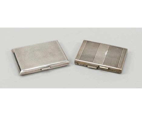 Rechteckiges Zigarettenetui, 20. Jh., Sterlingsilber 925/000, Innenvergoldung, Wandung mit graviertem Karomuster, L. ca. 7,5 