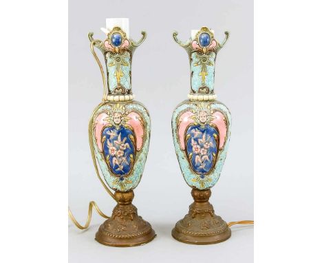Paar Keramik-Lampenfüße, Ende 19. Jh., leicht ber. &amp; best., geklebt, H. 35 cmPair of ceramic lamp bases, late 19th c., sl