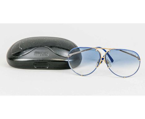 Herren Sonnenbrille Porsche Design, mit Originaletui (im Deckel andersfarbige Austauschgläser). Leichte Gebrauchsspuren, Hart