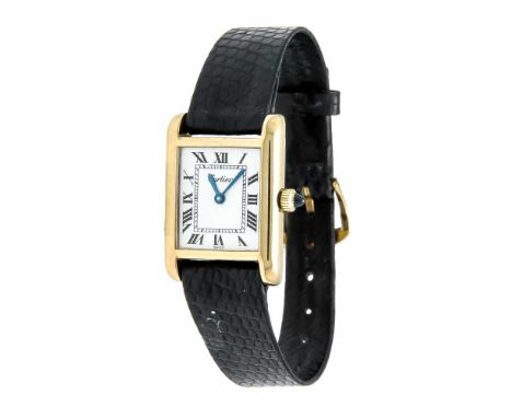 Cartier Tank silber vergoldet, Handaufzug, Krone mit blauem Stein, weißes Zifferblatt mit röm. Ziffern, gebläute Zeiger, 21x2