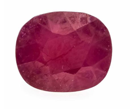 Rubin 8,67 ct, oval fac., rot, transluzent, 11,94 x 10,0 x 7,59 mmRuby 8.67 ct, oval fac., Red, translucent, 11.94 x 10.0 x 7