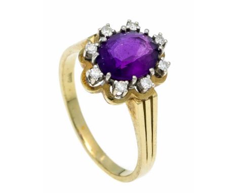 Amethyst-Diamant-Ring GG/WG 585/000 mit einem oval fac. Amethyst 9,5 x 8 mm und 8 Diamanten, zus. 0,12 ct W/SI, RG 60, 5,2 gA