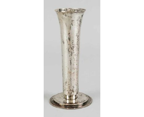 Art Déco Vase, Deutsch, 1920/30, MZ: Bruckmann &amp; Söhne Heilbronn, Juweliermarke Elsässer, Silber 835/000, runder getreppt