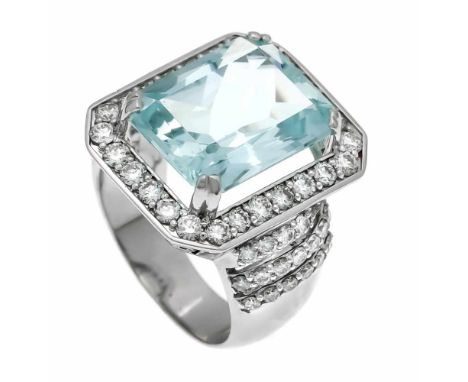 Aquamarin-Brillant-Ring WG 750/000 mit einem im Smaragdschliff fac. Aquamarin 10,85 ct, 16,0 x 12,2 mm in einem feinen, leich
