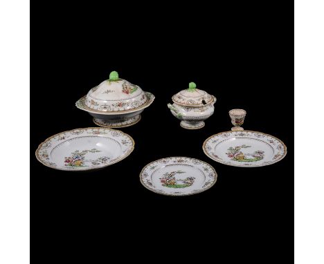 Copeland Spode 'Chelsea' pattern dinner service, including covered tureens, sauce tureens, graduated platters, dinner plates,