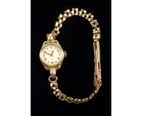 9 CT GOLD LADY'S ROTARY BRACELETWATCH, GROSS WEIGHT 12.G GRAMS 