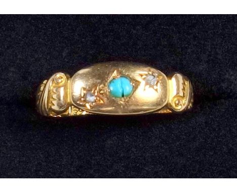 LATE VICTORIAN 18 CT GOLD RING (SIZE K 1/2) SET TURQUOISE AND DIAMONDS, 2.5 GRAMS 