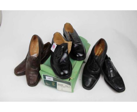 Gentlemen's vintage British leather shoes. Black lizard casuals by Tricker, black brogues by Masegrove, brown lace ups etc. M