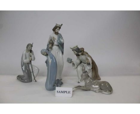 Extensive Lladro and Nao nativity group, boxed (approximately 11 figures)