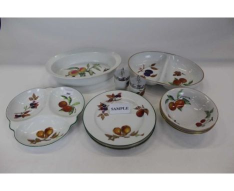 Royal Worcester Evesham tableware