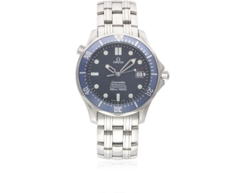 A GENTLEMAN'S MID SIZE STAINLESS STEEL OMEGA SEAMASTER PROFESSIONAL 300M AUTOMATIC BRACELET WATCH CIRCA 2006 Movement: Automa