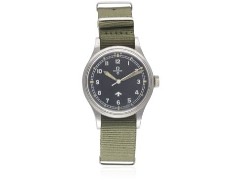 A GENTLEMAN'S STAINLESS STEEL BRITISH MILITARY OMEGA RAF PILOTS WRIST WATCH DATED 1953, REF. 2777-1 SCMovement: 17J, manual w