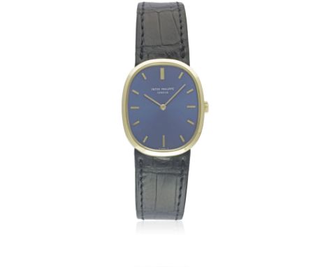 A GENTLEMAN'S 18K SOLID GOLD PATEK PHILIPPE ELLIPSE WRIST WATCHCIRCA 1990s, WITH BLUE "SIGMA" DIALMovement: Manual wind, sign