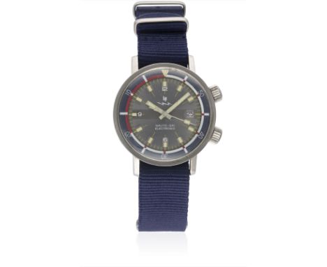A GENTLEMAN'S STAINLESS STEEL LIP NAUTIC SKI ELECTRONIC WRIST WATCH CIRCA 1970Movement: Electronic. Case: Diameter approx. 36