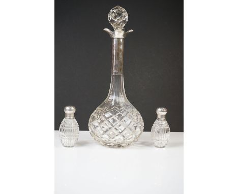 Walker &amp; Hall - A George V silver mounted cut glass decanter &amp; stopper, with a frilled silver neck, Sheffield 1923 (3