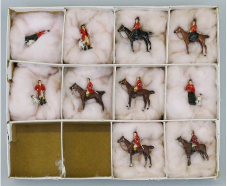 Echte Saxonia Nippes - ten German die-cast hunting figures, comprising four huntsmen on horseback 4cm high, two huntswomen on
