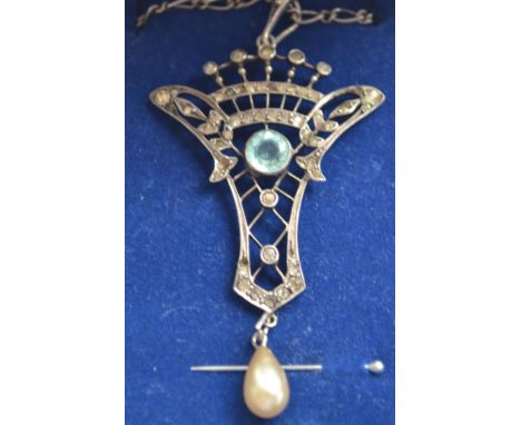 A Vintage retro 925 white metal Art Nouveau silver brooch in gift box