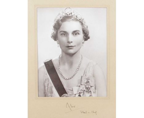 Dorothy Wilding (1893-1976) - Princess Alice, Duchess of Gloucester, photographic portrait print, circa 1939, autographed 'Al