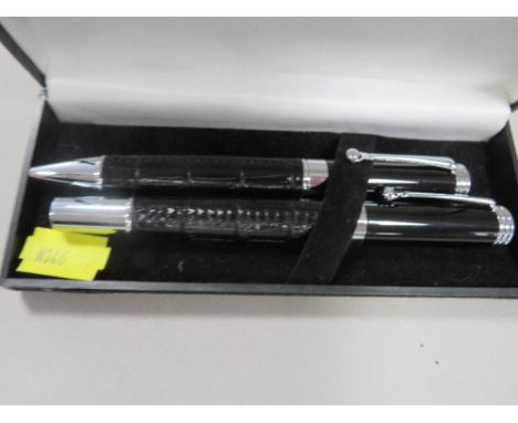 A PEN AND FOUNTAIN SET POSSIBLY BY MONTEGRAPPA?, NIB ON FOUTAIN PEN A/F 