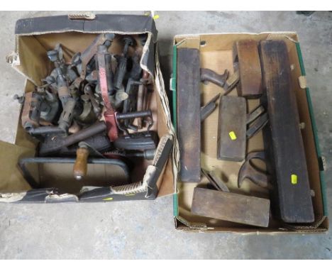 TWO TRAYS OF WOODWORKING PLANES AND VINTAGE PARAFFIN TORCHES ETC 