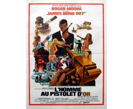 Original vintage cinema poster for the James Bond 007 film, The Man with the Golden Gun. Ian Fleming's The Man with the Golde