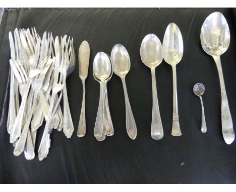 A large quantity of assorted hallmarked silver flatware, approx weight 447g