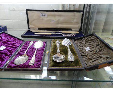 A mixed lot of assorted silver-plated flatware 