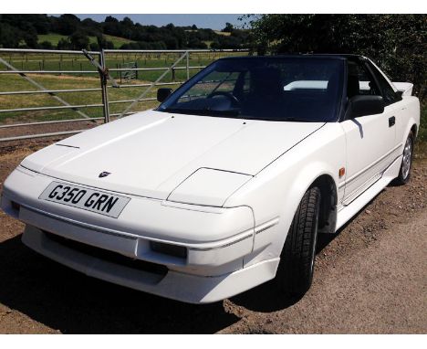- Desirable Mk1 example with both T Bar and leather interior
- 98,550 recorded miles and original service book with 12 entrie