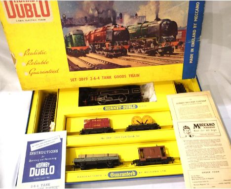 Hornby Dublo 2019 2.6.4. Tank Goods set, in very good condition, with paperwork, box fair, missing one lid side piece. P&amp;