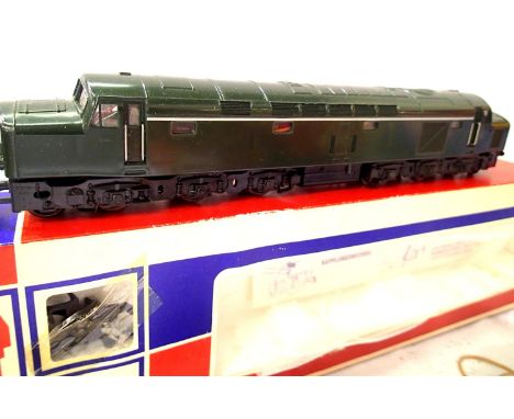 Jouef Class 40, Plain Green, unnumbered, box poor. P&amp;P Group 1 (£14+VAT for the first lot and £1+VAT for subsequent lots)