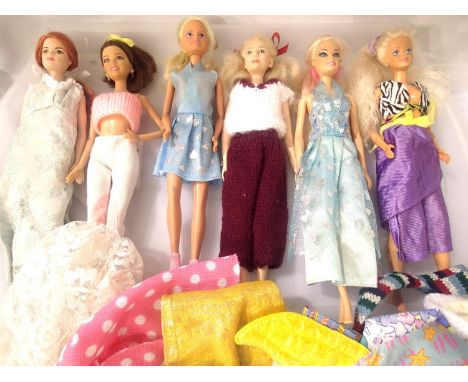 Six 30 cm fashion dolls and a selection of clothing. P&amp;P Group 2 (£18+VAT for the first lot and £3+VAT for subsequent lot