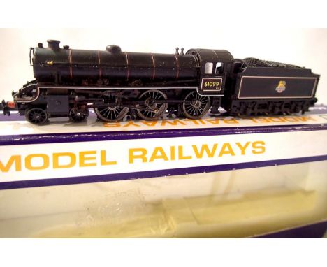 Dapol N Gauge Class B1 Early Crest, Black 61099, in very good condition, wrong box. P&amp;P Group 1 (£14+VAT for the first lo