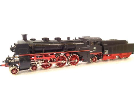 Marklin H.O. scale, 4.6.2. and tender 18-478, Black/Red D.B. Livery in very good to excellent condition, unboxed. P&amp;P Gro