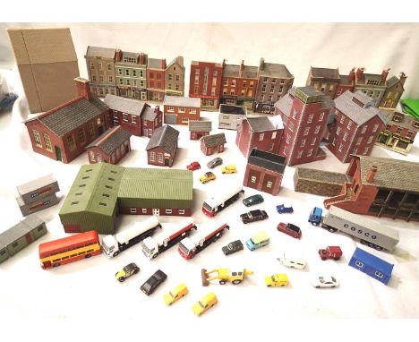 N Gauge card and resin buildings, cars, trucks etc. P&amp;P Group 2 (£18+VAT for the first lot and £3+VAT for subsequent lots