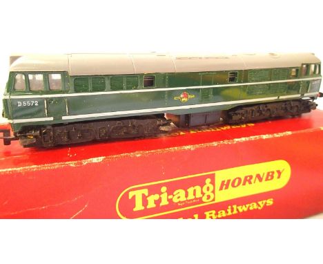 Triang R357 A1A-A1A Diesel, Green, Late Crest, D5572, in very good to excellent condition, box poor. P&amp;P Group 1 (£14+VAT