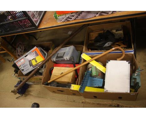 A large quantity of tools etc.
