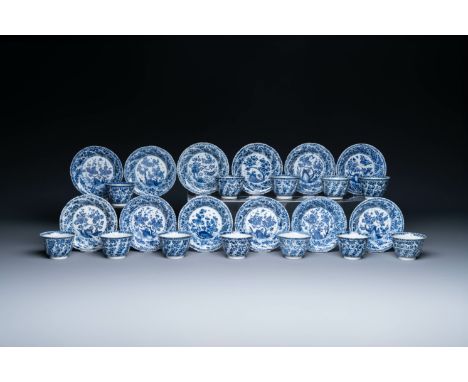 Twelve Chinese blue and white cups and saucers with floral design, jade mark, KangxiDia.: 14 cm (the saucers)Dia.: 8,3 cm - H