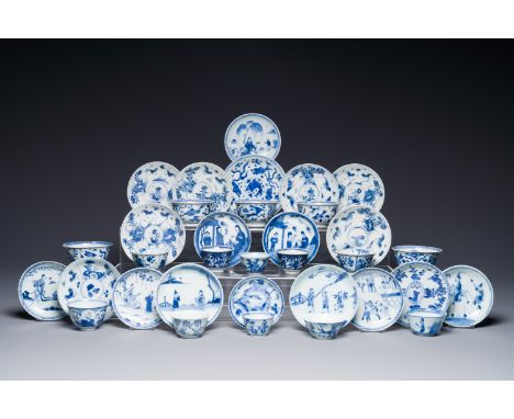 A collection of 15 Chinese blue-white cups and 19 saucers, Kangxi/YongzhengDia.: 13,3 cm (the largest saucer)Dia.: 8,8 x 4,5 