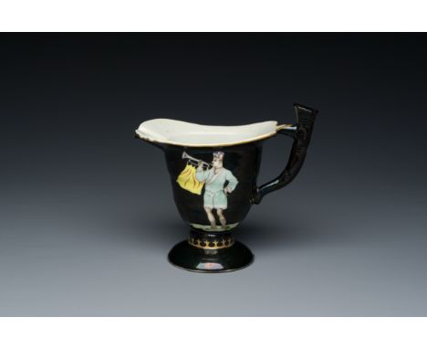 A rare Chinese black-ground enamelled ewer with Ottoman musicians, Qianlong L.: 14 cm - H.: 12 cm Condition: (UV-checked) - E