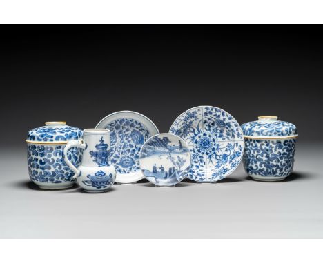 A group of six pieces of Chinese blue and white porcelain, KangxiDia.: 16 cm (the largest plate)Dia.: 10,9 cm (the smallest s