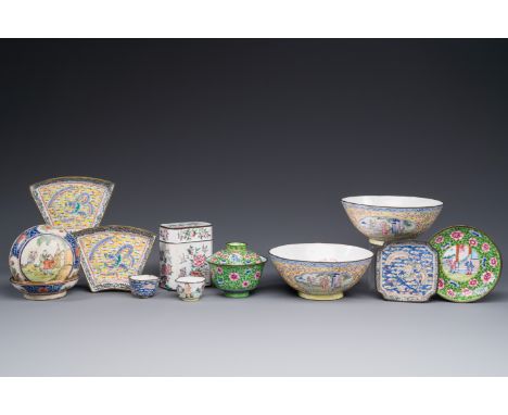 A varied collection of Chinese Canton enamel utensils, 19th C.Dia.: 17 cm - H.: 7 cm (the largest bowl)L.: 8,5 cm - H.: 10,5 