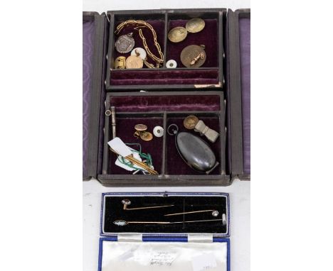 A collection of jewellery to include a diamond and pearl gold stick pin, both unmarked along with a gold Wedgwood pin togethe